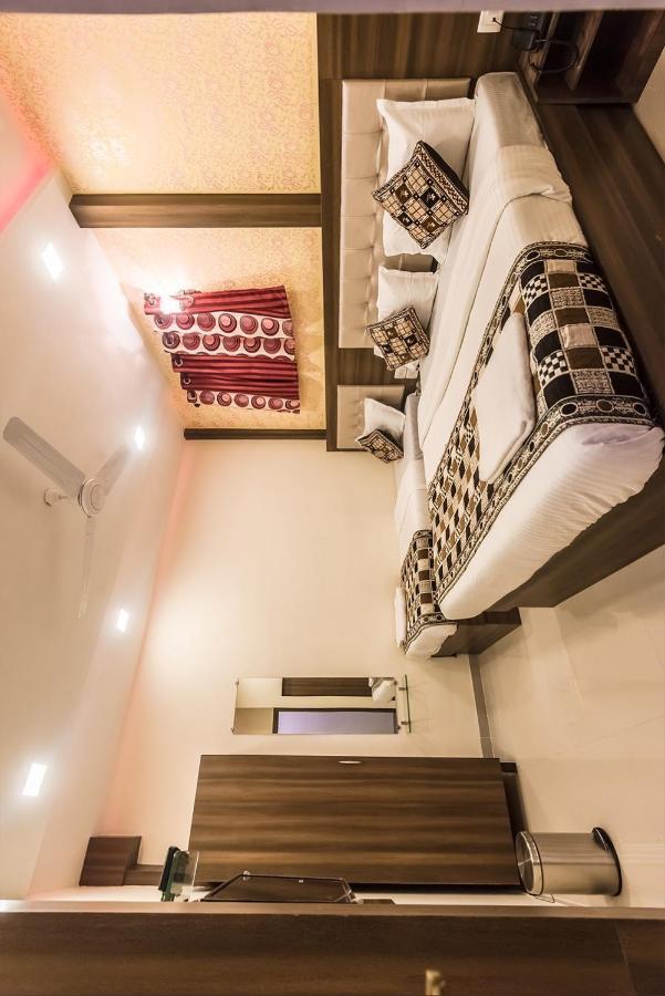 Hotel Golden Galaxy Bombay Extérieur photo