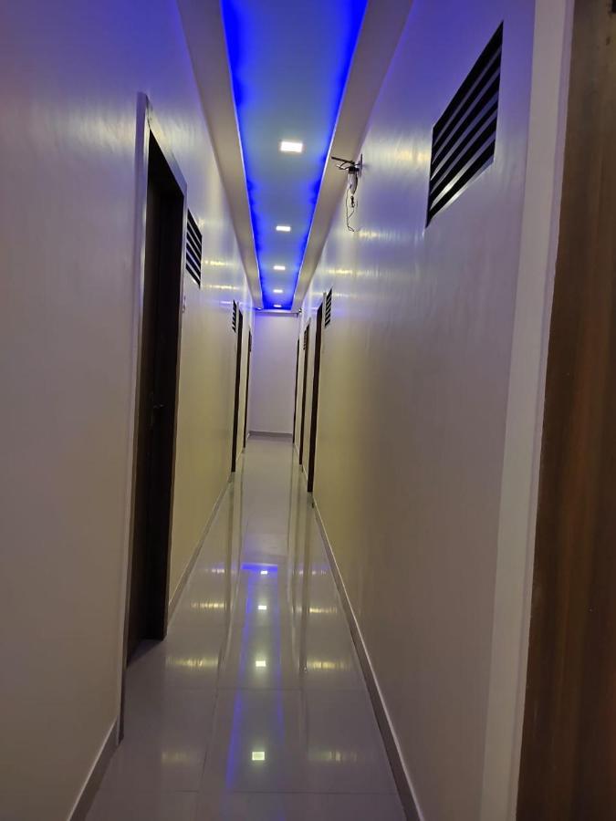 Hotel Golden Galaxy Bombay Extérieur photo
