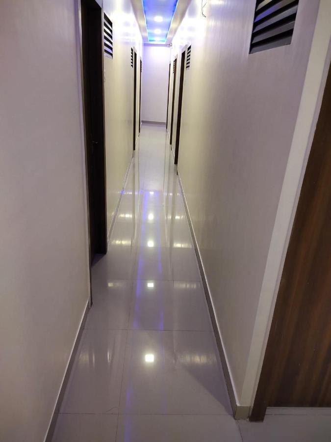 Hotel Golden Galaxy Bombay Extérieur photo